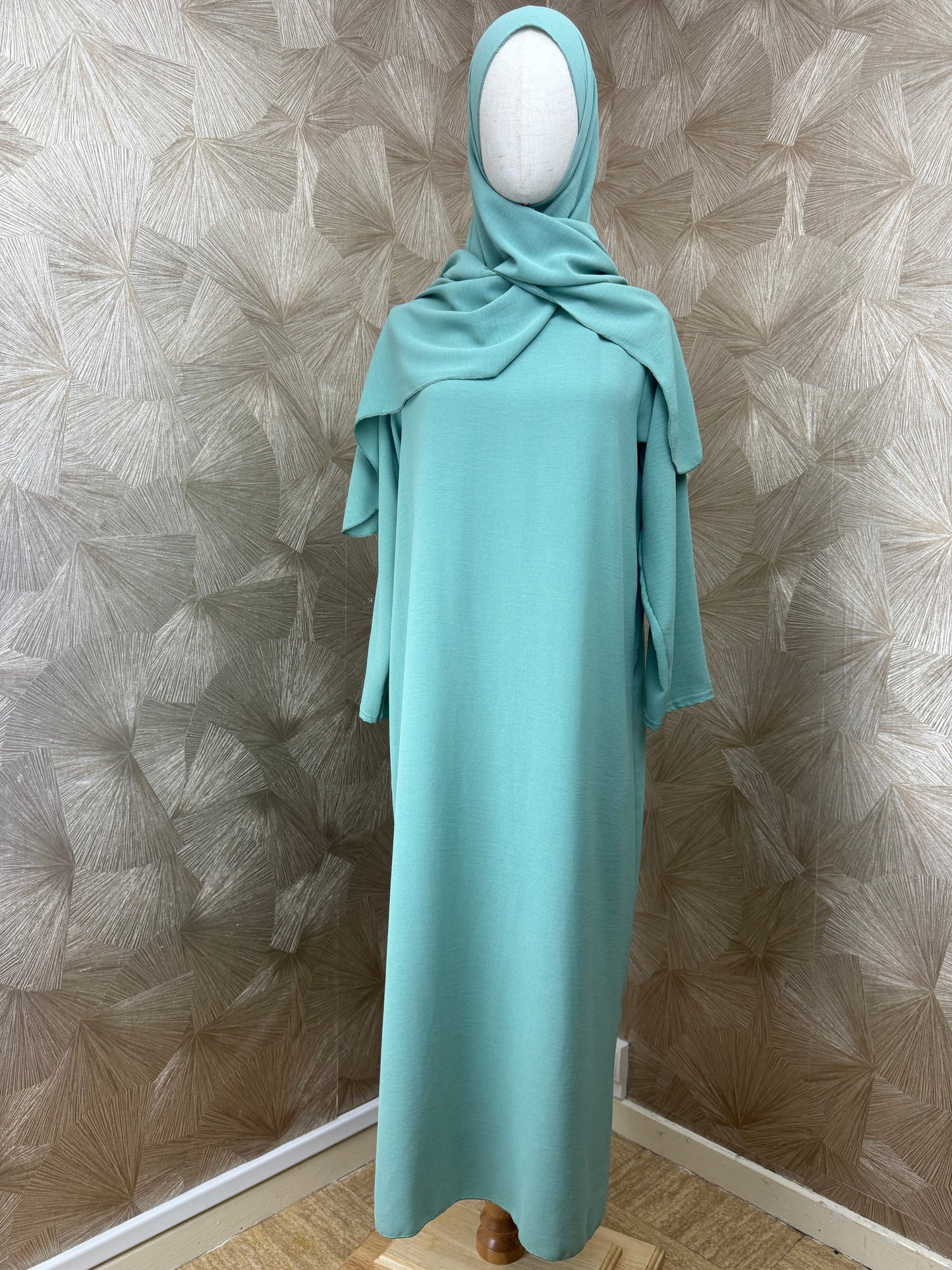 Abaya avec voile intégré pour filles