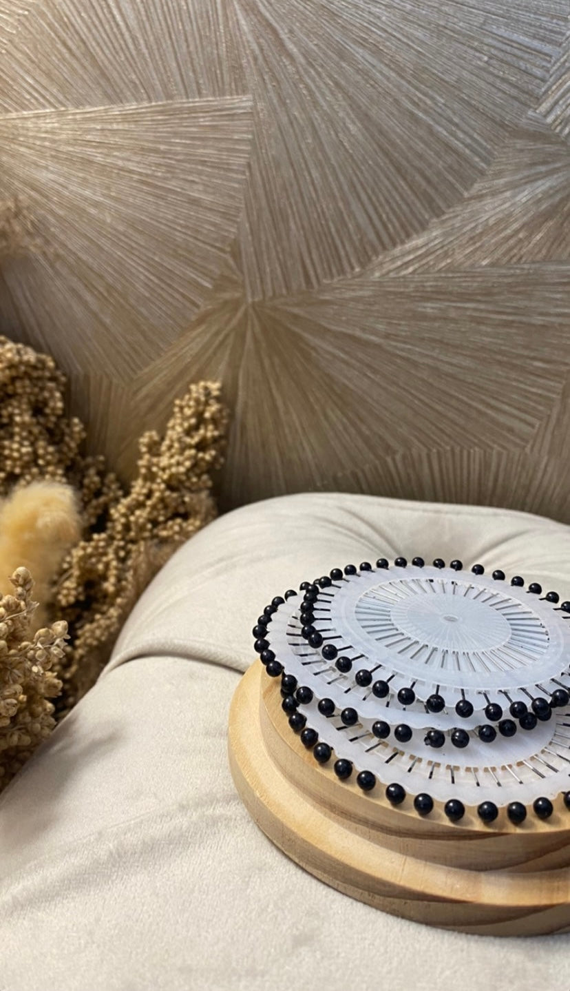 Rouleau d'aiguilles noir